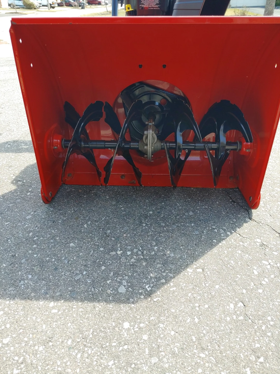 MTD snowblower, needs repair. - photo 2