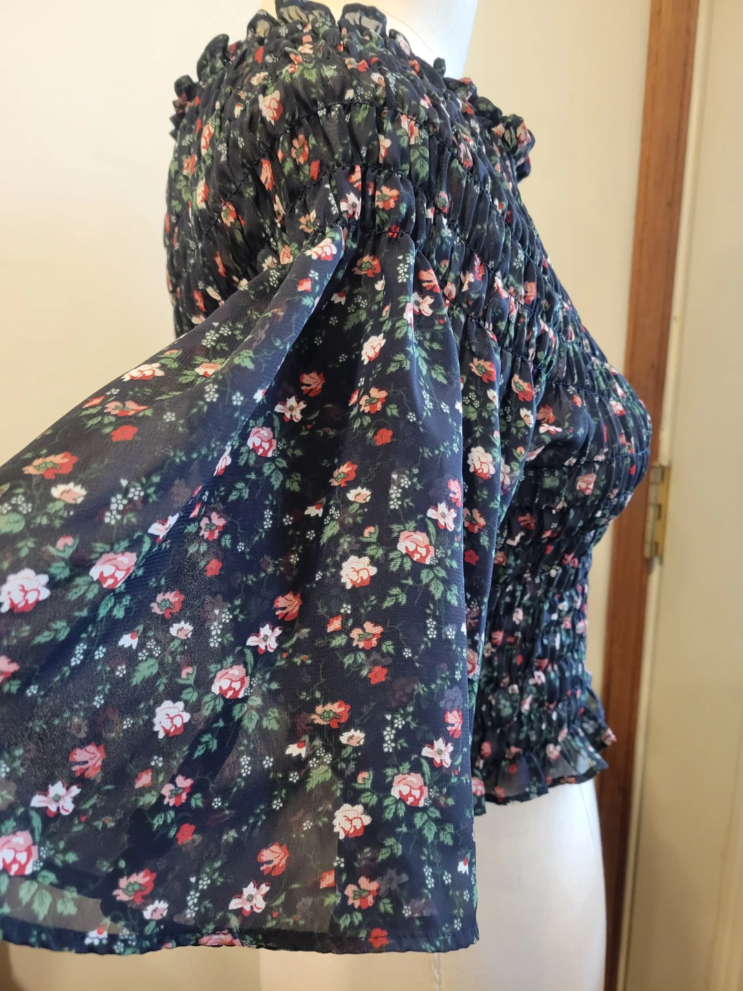 Women's med  top - photo 2