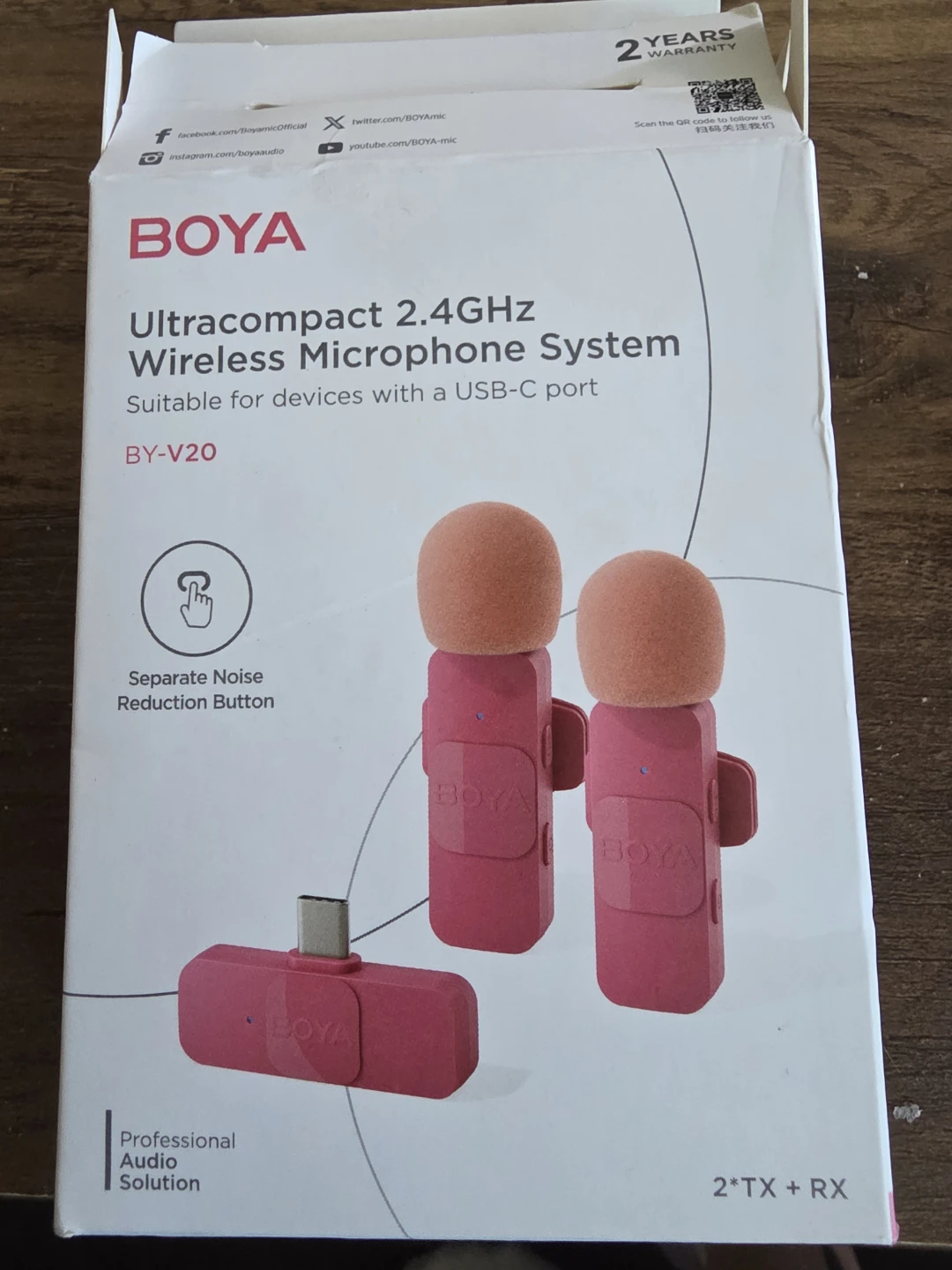 ULTRACOMPACT 2.4GHZ WIRELESS MICROPHONE SYSTEM