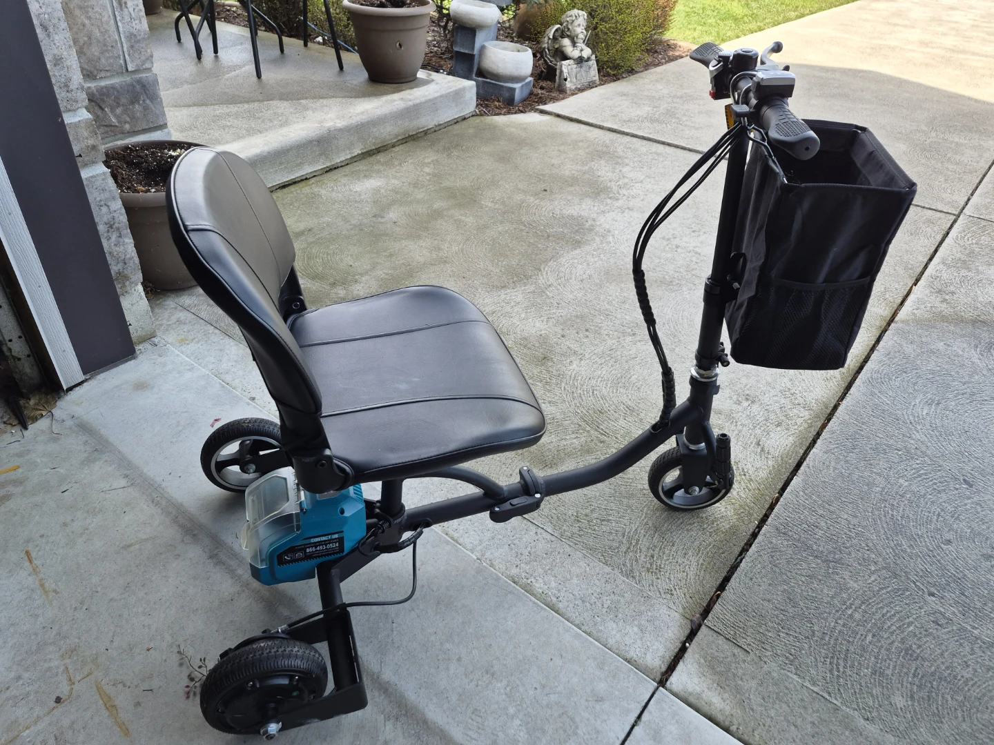 Super Handy Mobility Scooter with Charger - photo 5