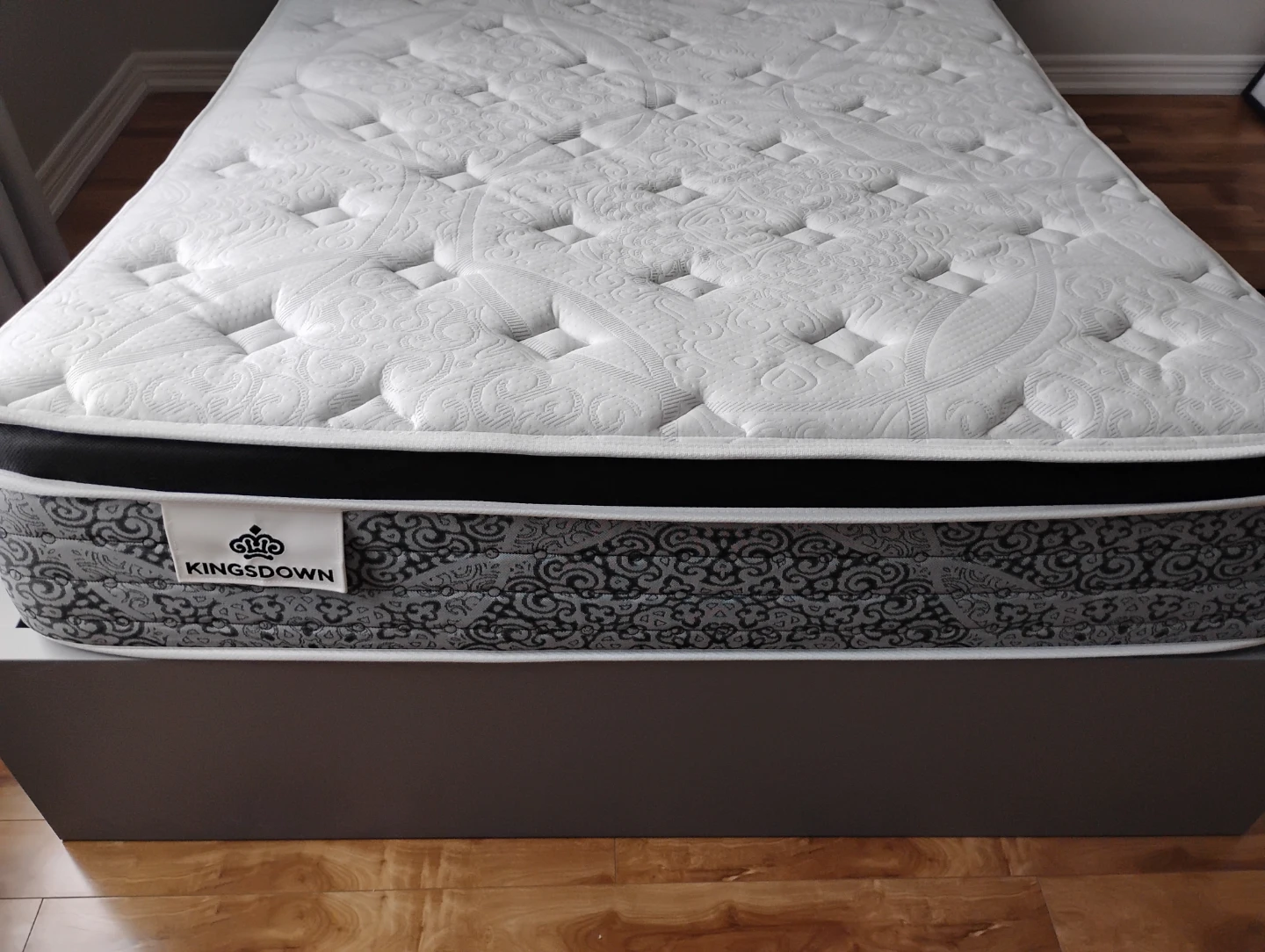 MALM bedframe and Kingsdown mattress - photo 2