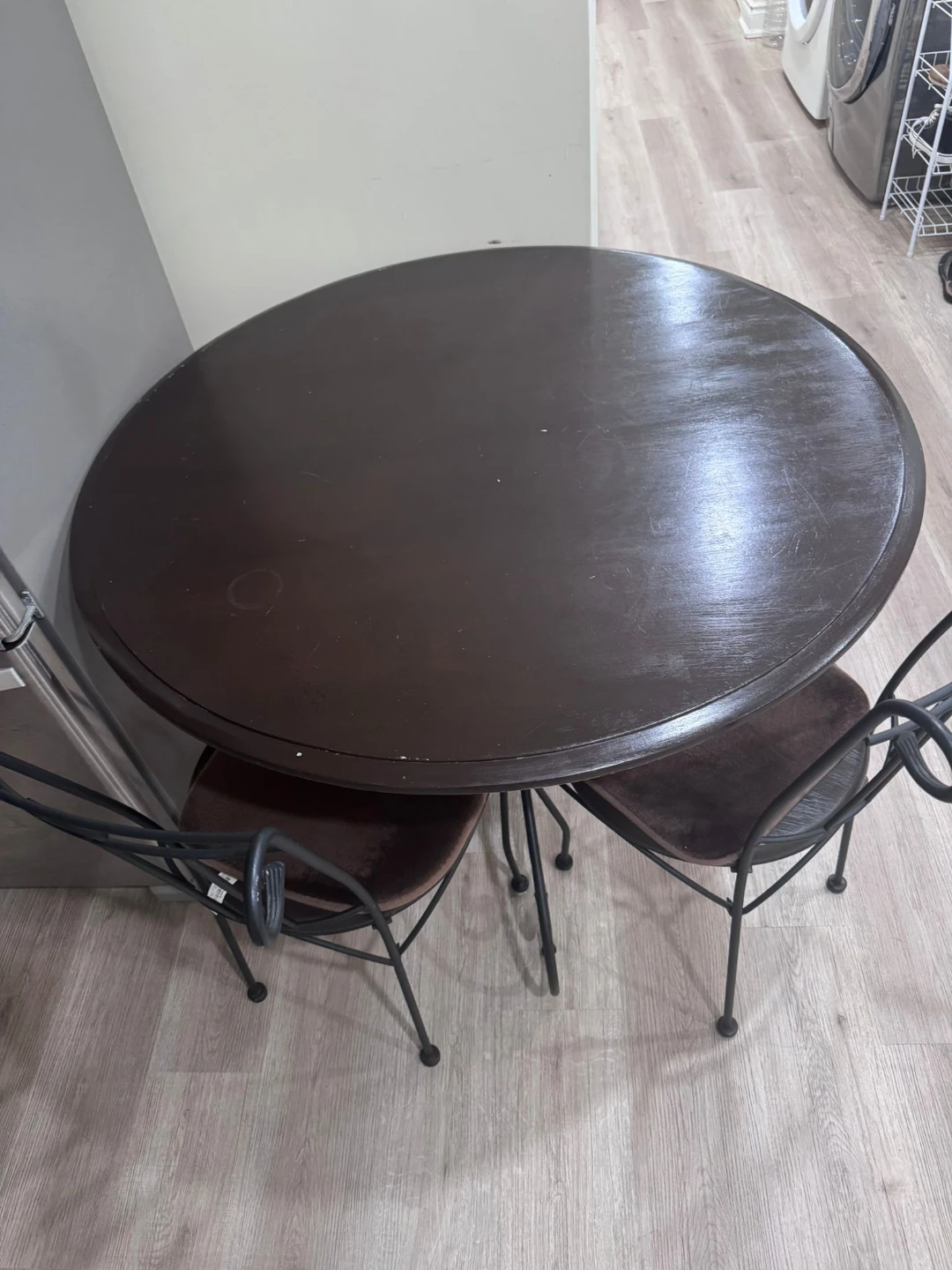 Round Dining Table with 4 Chairs