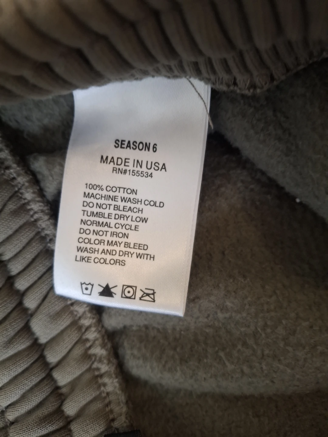 Yeezy sweatpants - photo 2