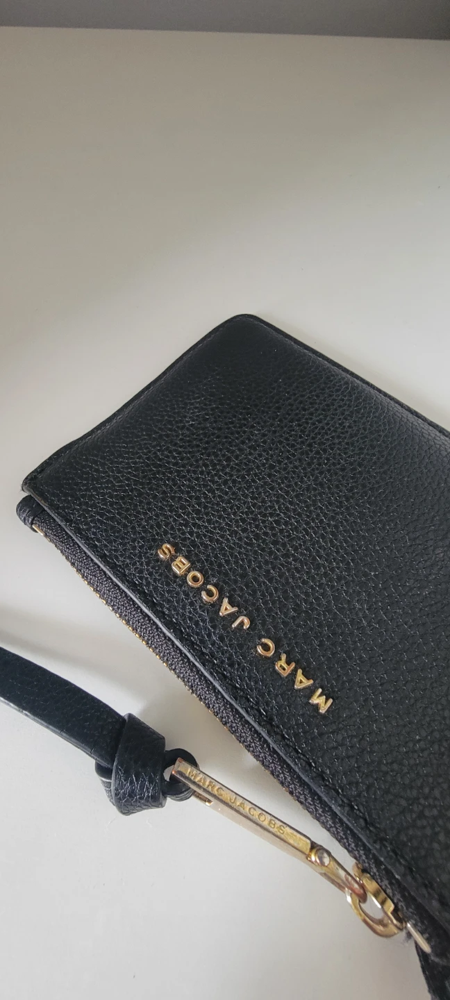 Marc Jacobs Black Leather Card Holder with Zipper - photo 3
