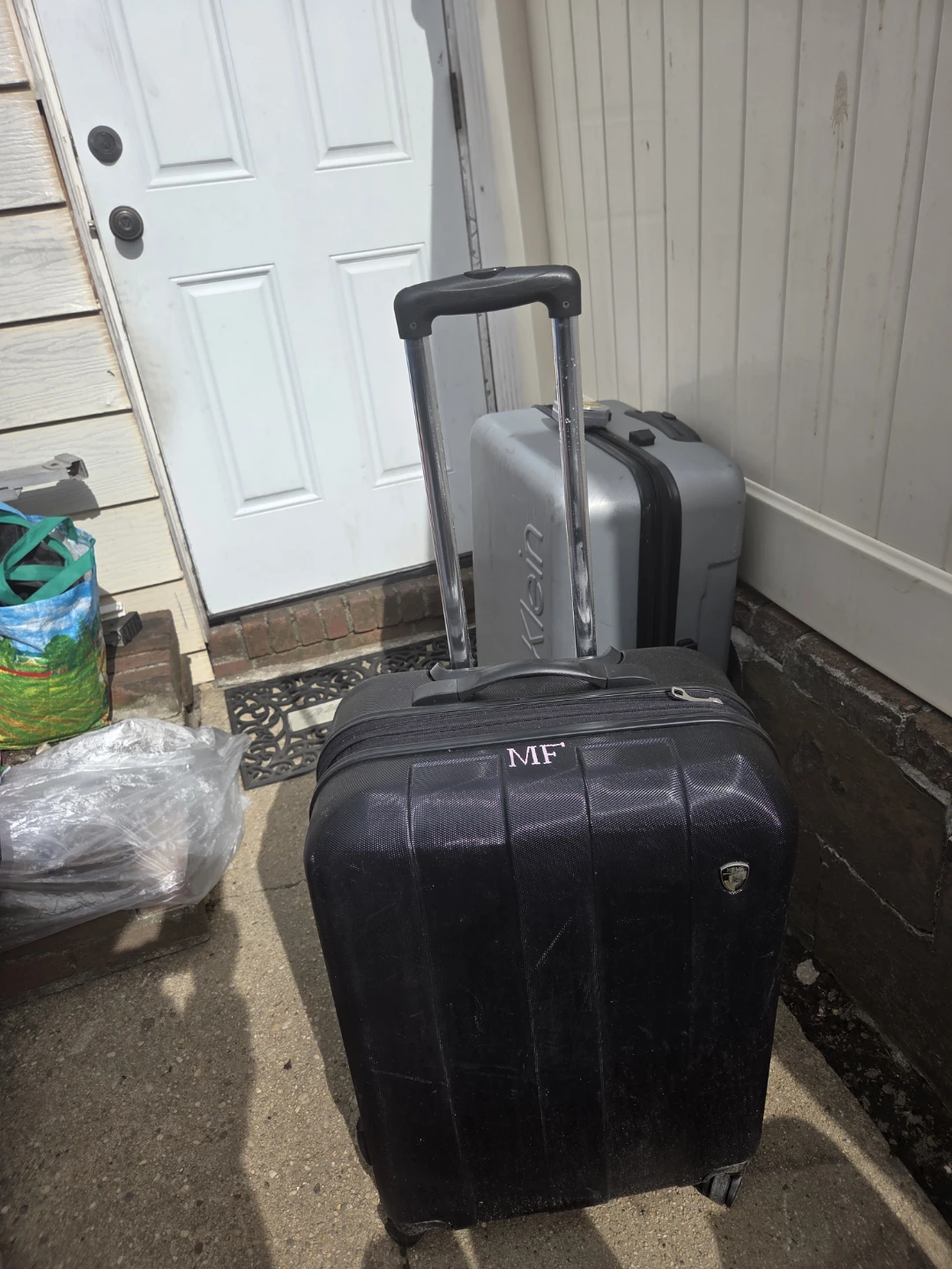 Black Hardshell Spinner Luggage with
