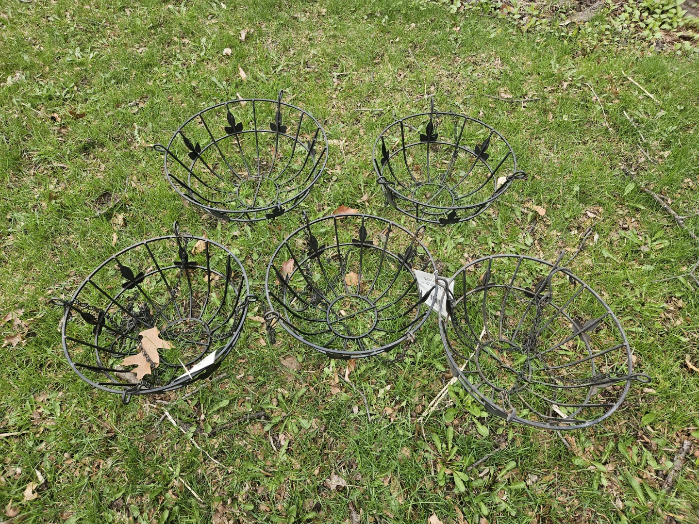 Set of 5 Metal Hanging Flower Baskets with Chains - photo 2
