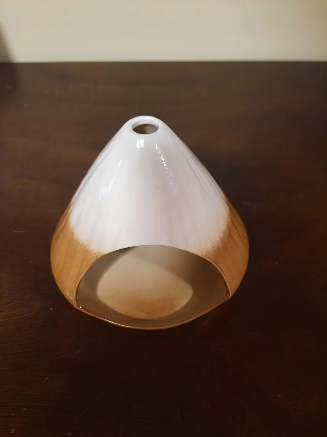 Small incense burner  White and Tan