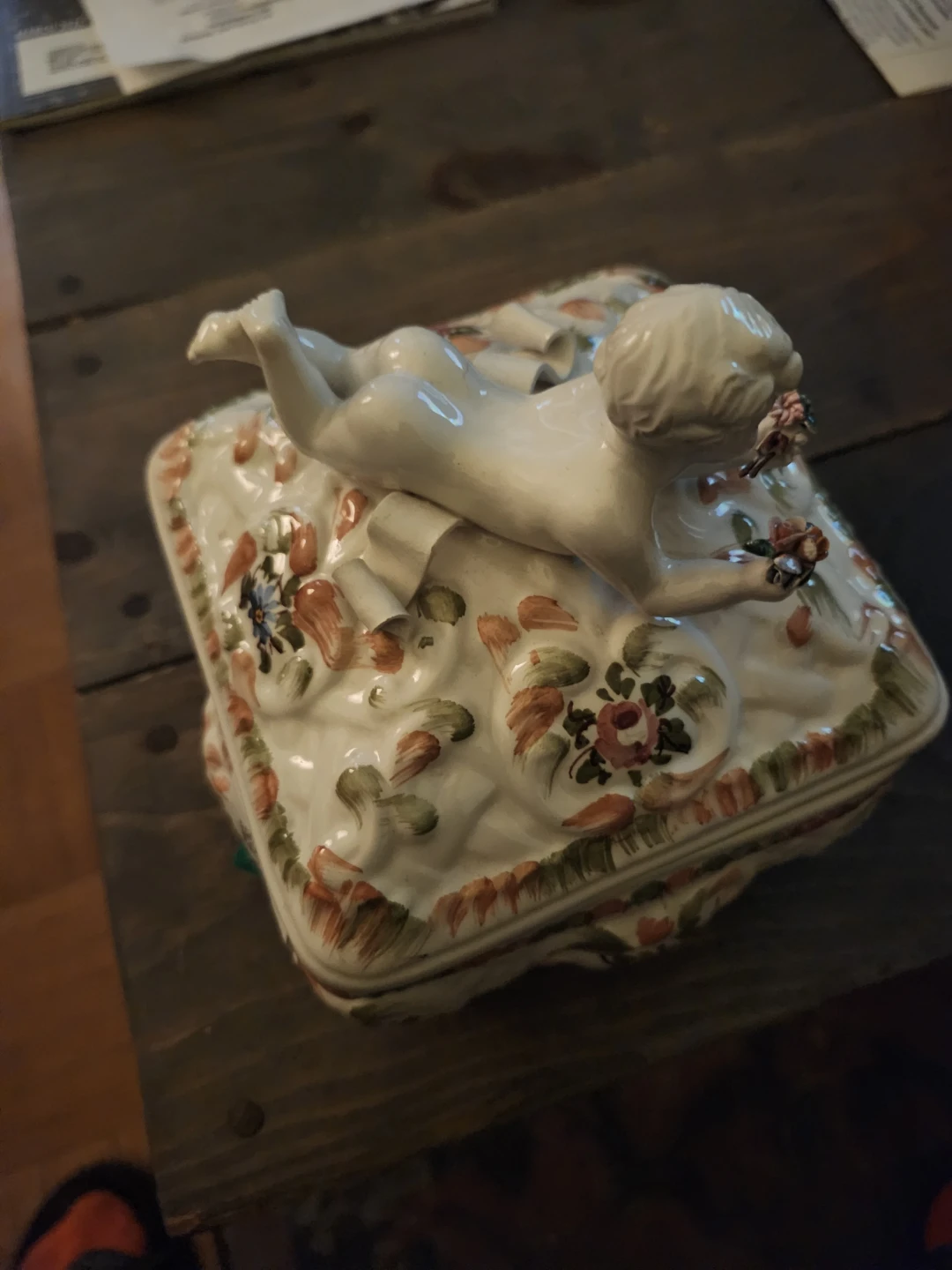 Vintage Cherub Porcelain Trinket Box - photo 2