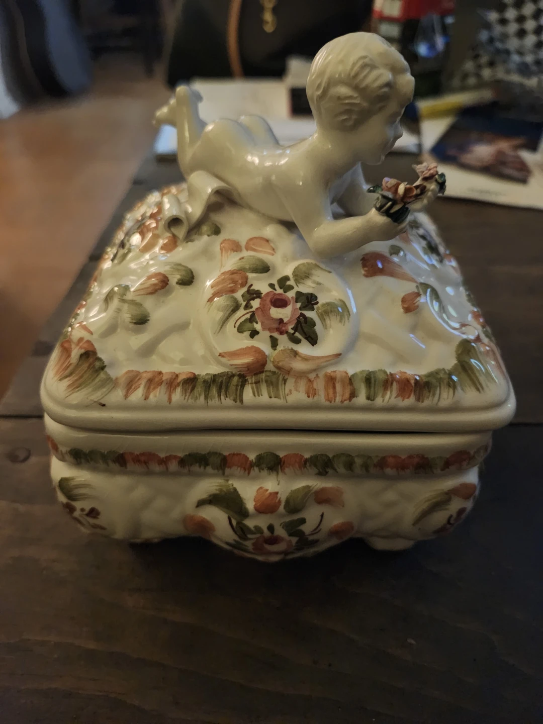 Vintage Cherub Porcelain Trinket Box - photo 3