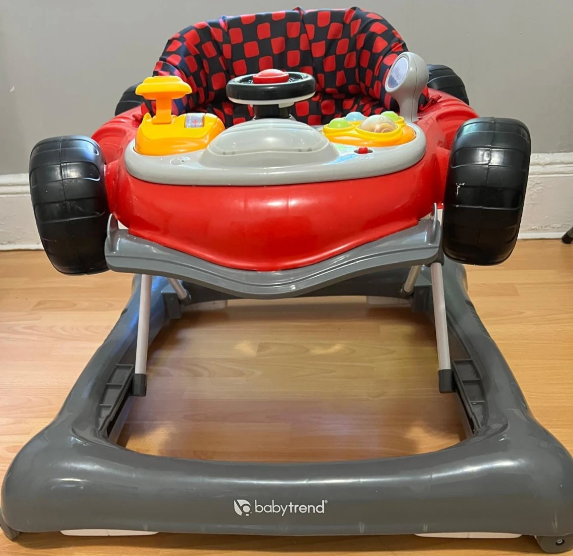 Baby Trend Baby Walker - Red Race Car Theme - photo 2