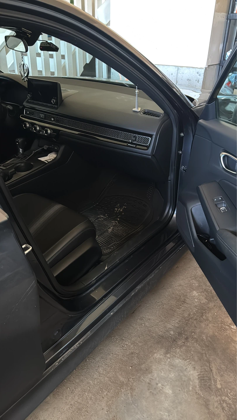 Honda Civic Sedan - photo 4