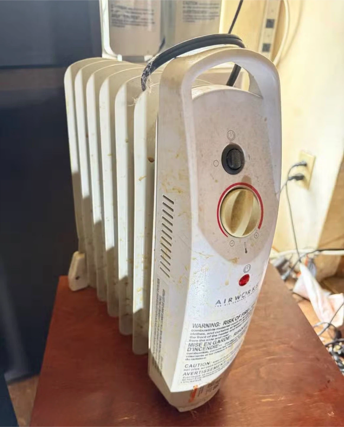 AIRWORKS Oil-Filled Radiator Heater