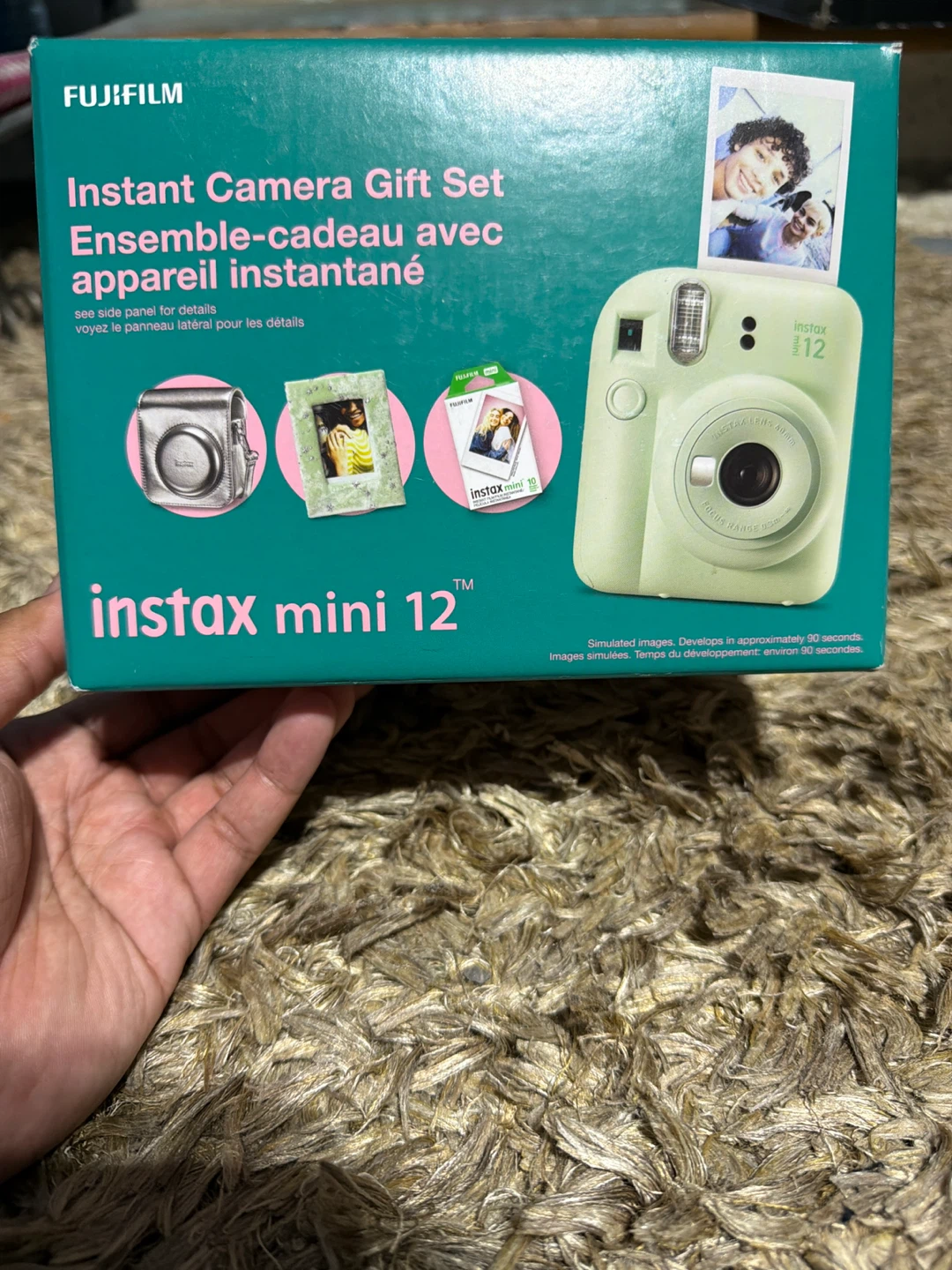 Fujifilm Instax Mini 12 Instant Camera Gift Set