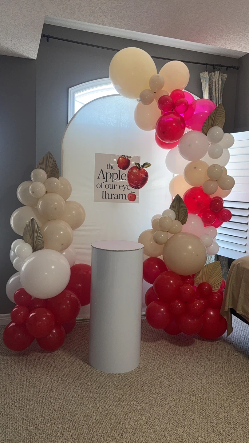 Birthday Balloon Arch and Pedestal Rentals - photo 5
