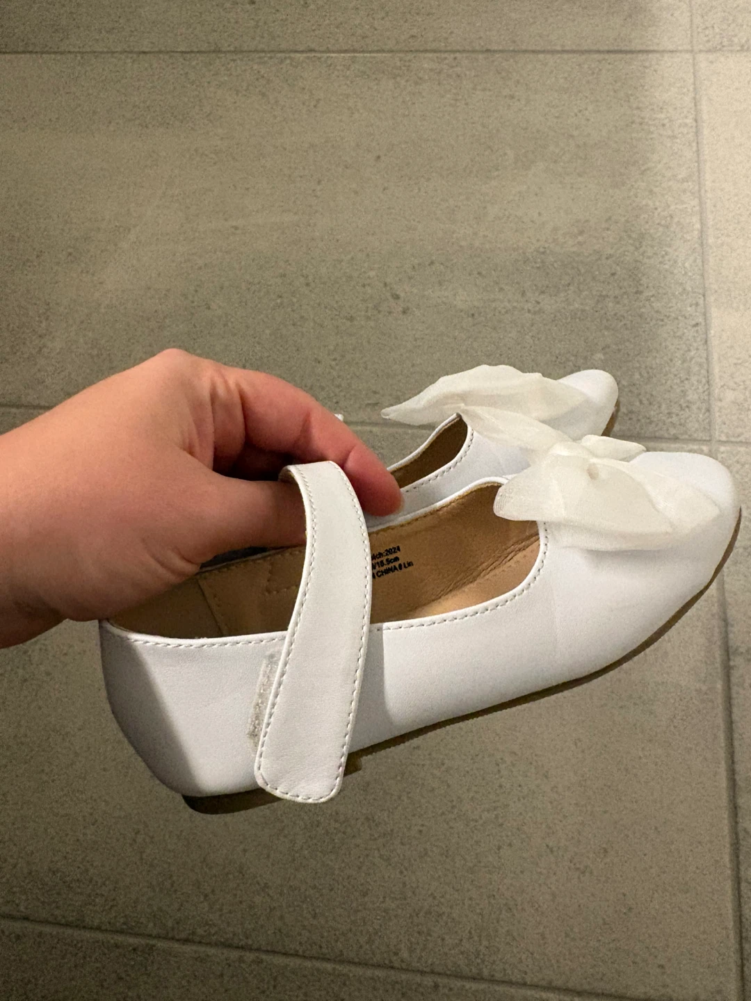 Kid sz 11 flats - photo 2