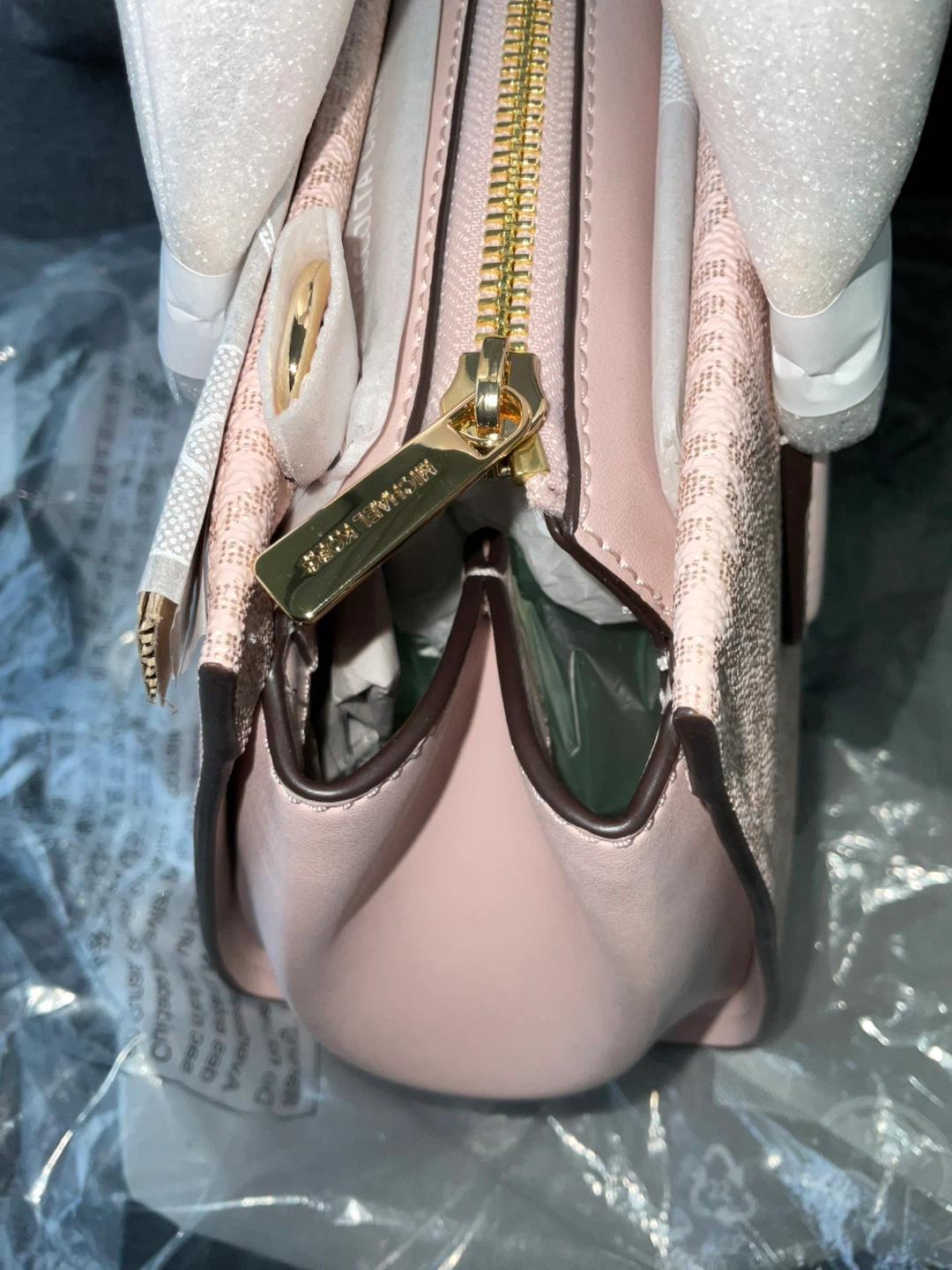 Brand new original Michael Kors Pink Signature Stripe Tote Bag - photo 2