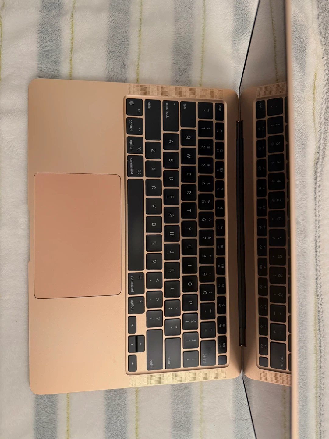 MacBook Air M1 2020 - photo 3