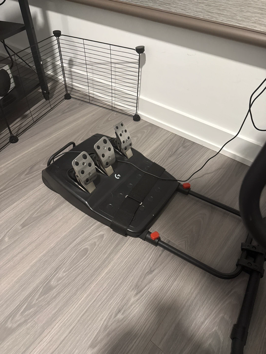Logitech G923 Racing Wheel and Pedals - photo 2