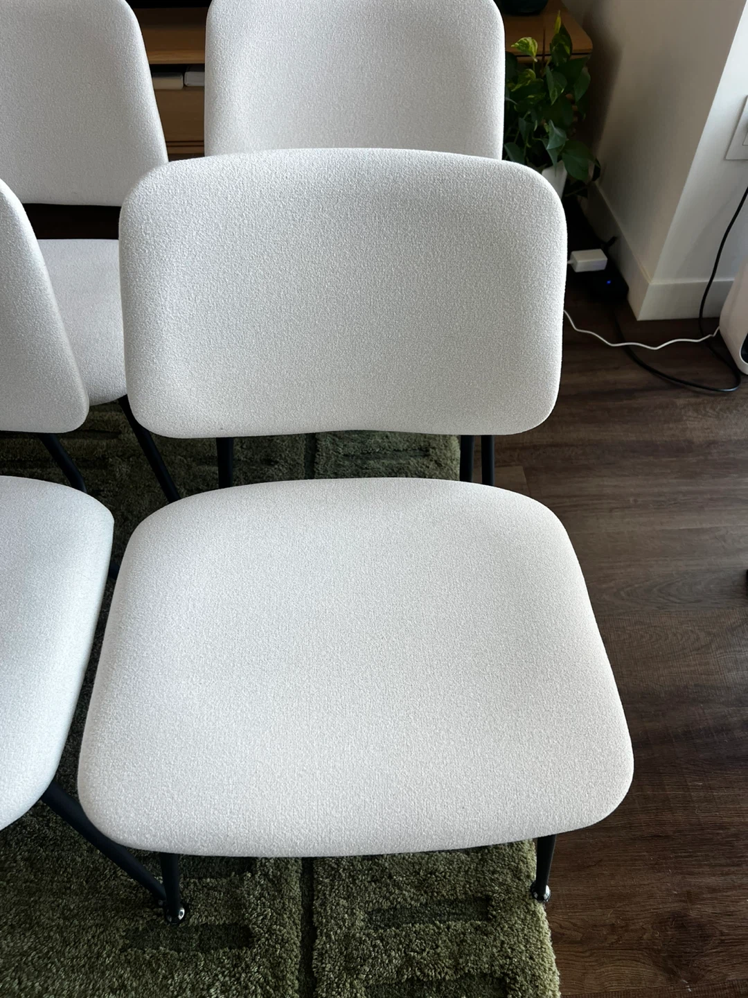 Set of 4 White Boucle Dining Chairs - photo 4
