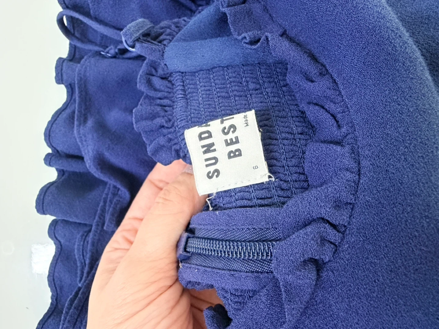 Bag of Aritzia clothes - photo 4