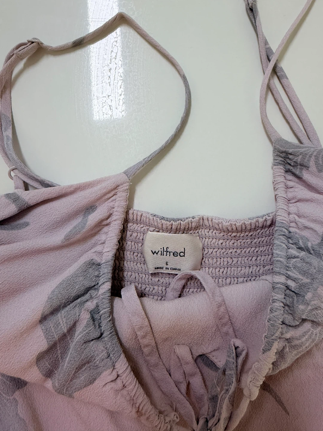 Bag of Aritzia clothes - photo 3