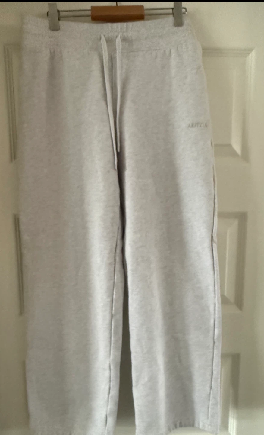 ARITZIA Sweatfleece Sweatpants - Size M - photo 2