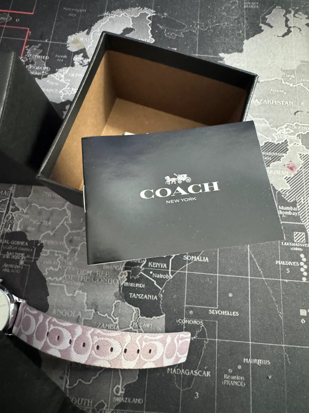 BRAND NEW Coach New York Watch with Signature Print Strap - photo 4