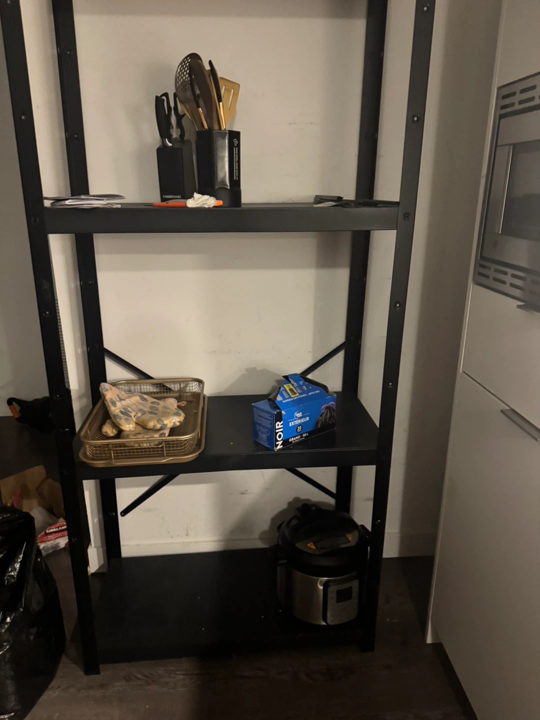 Black Metal 4-Tier Shelf Unit - photo 4