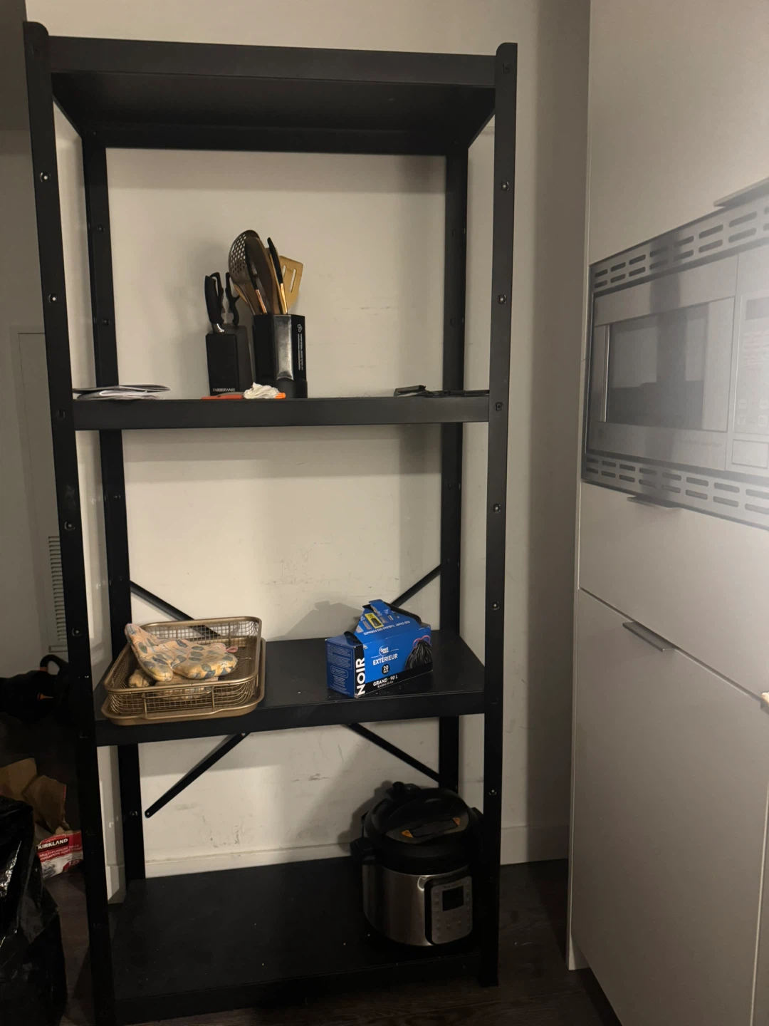 Black Metal 4-Tier Shelf Unit - photo 3