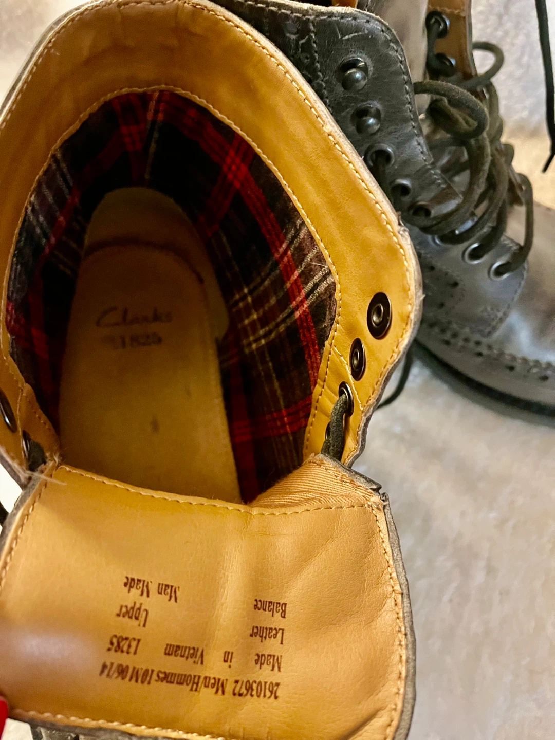 Clarks Men's Leather Wingtip Boots Size 10.5 - photo 3