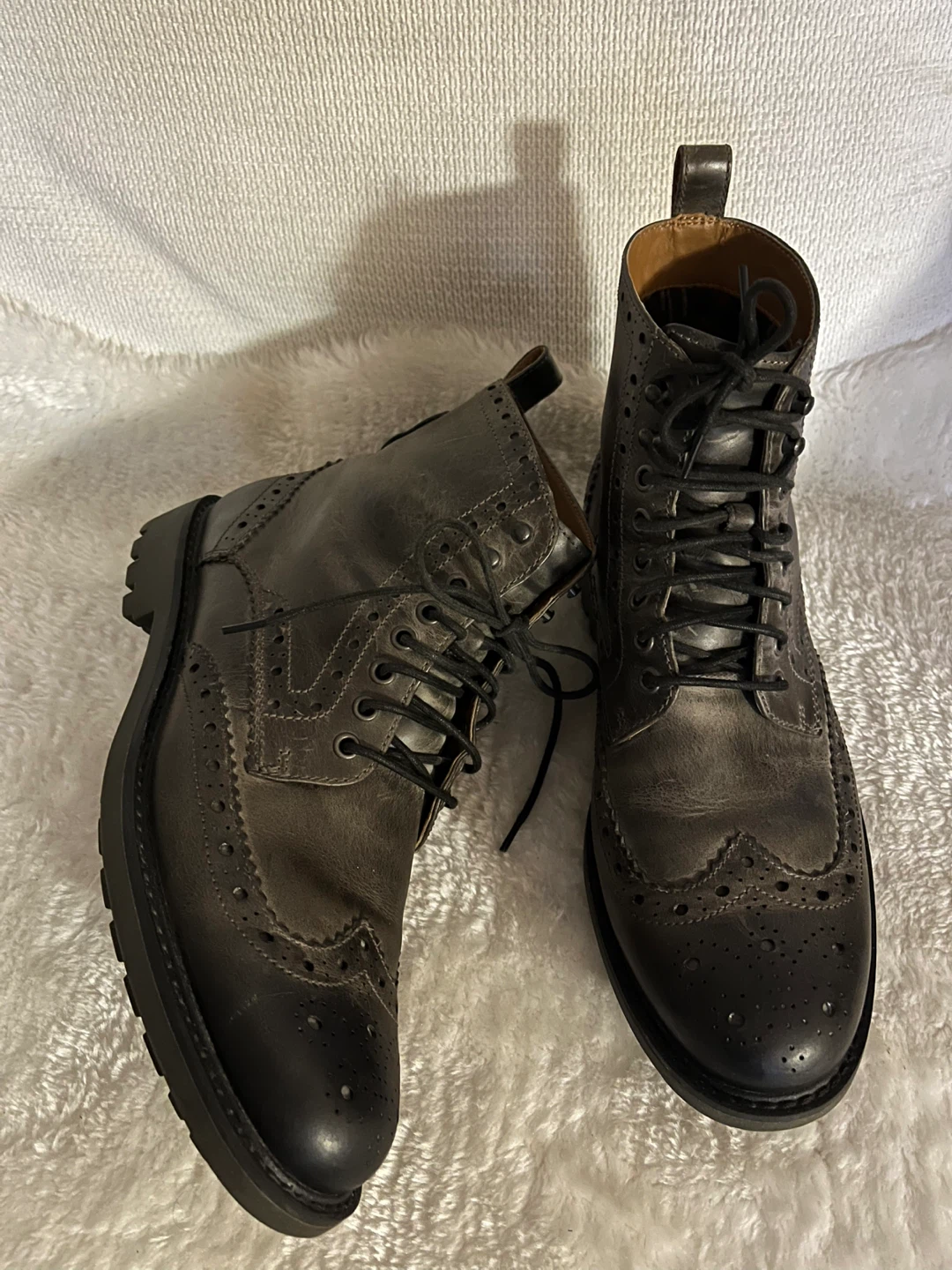 Clarks Men's Leather Wingtip Boots Size 10.5
