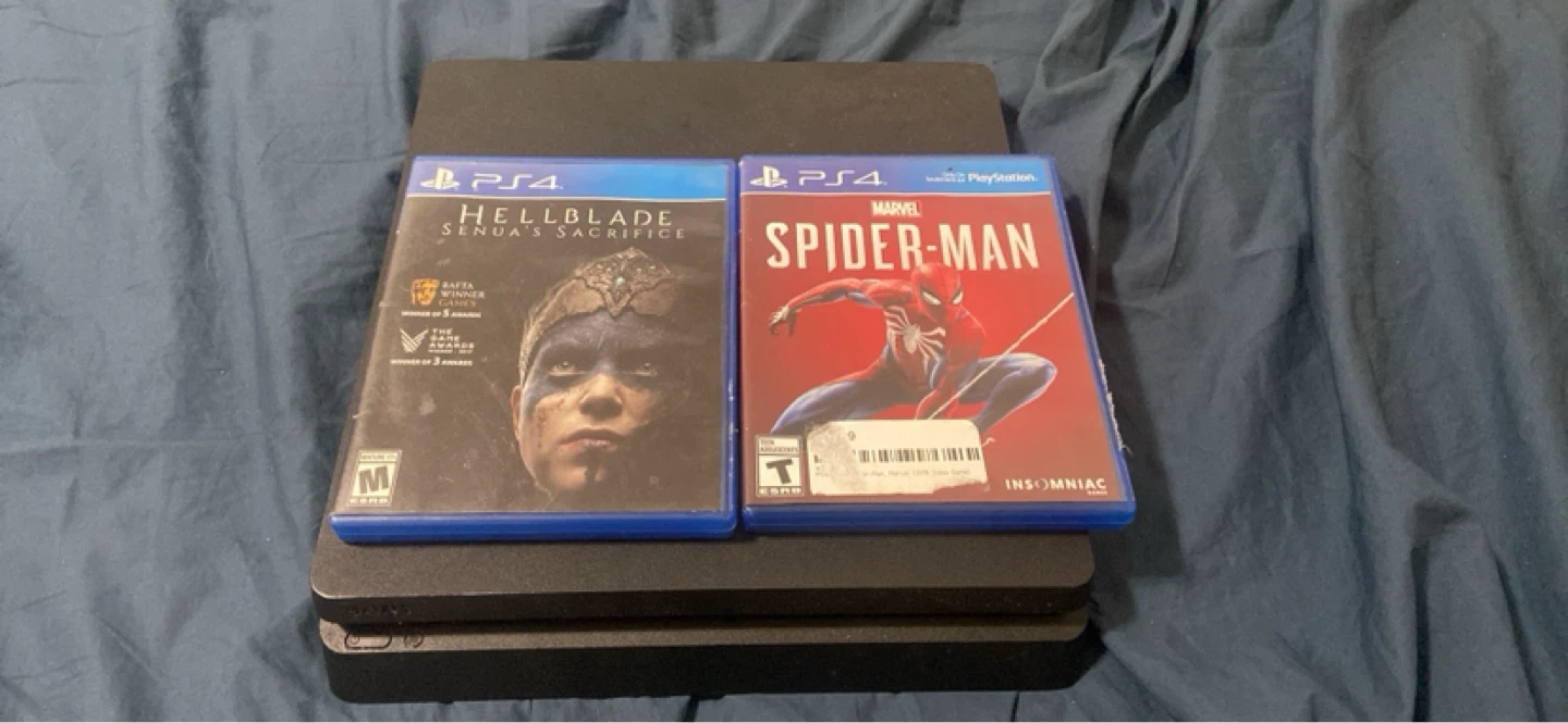 PS4 Hellblade Senua's Sacrifice & Marvel Spider-Man Games