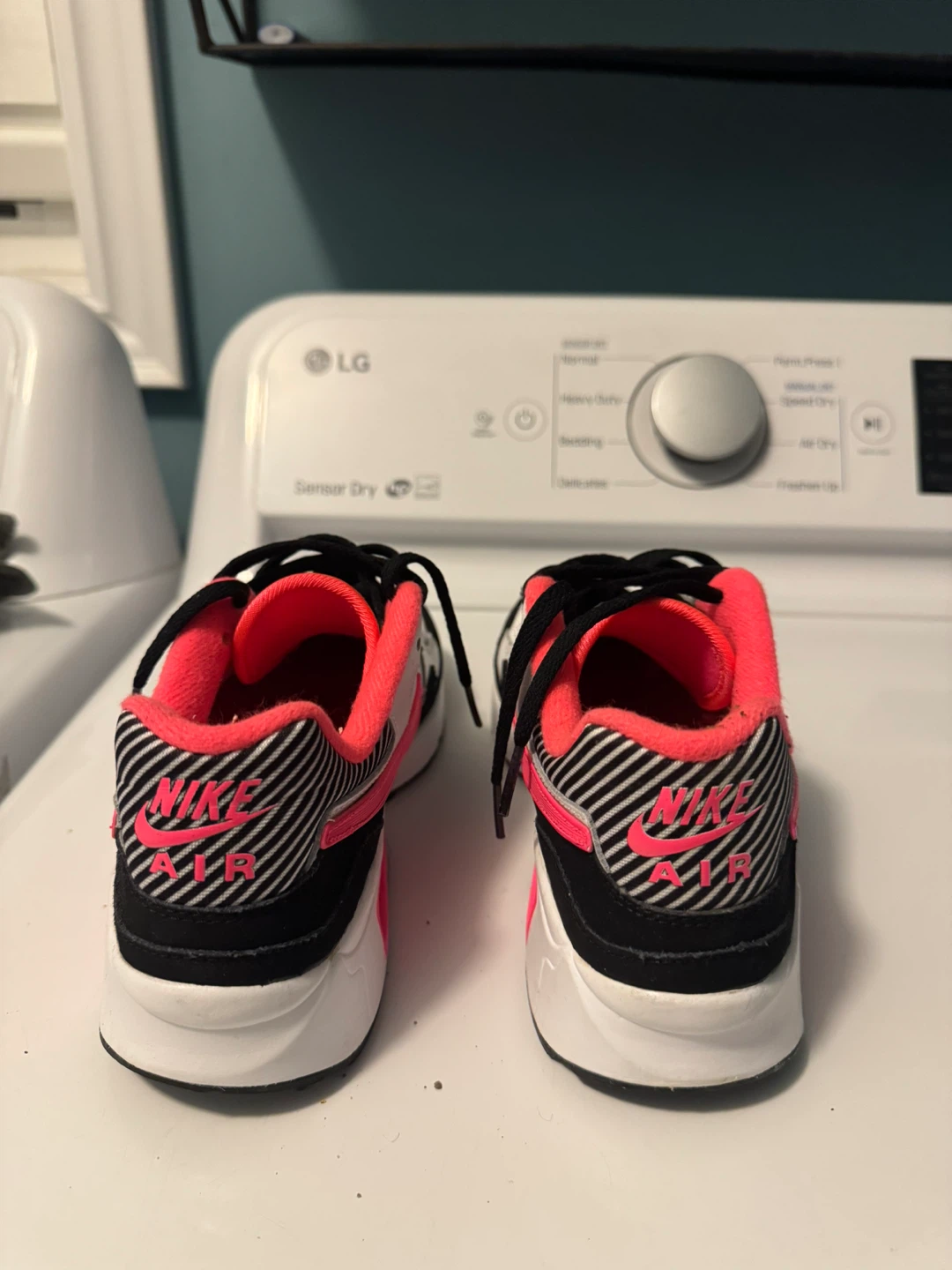 Nike Air Max woman’s shoe - photo 5