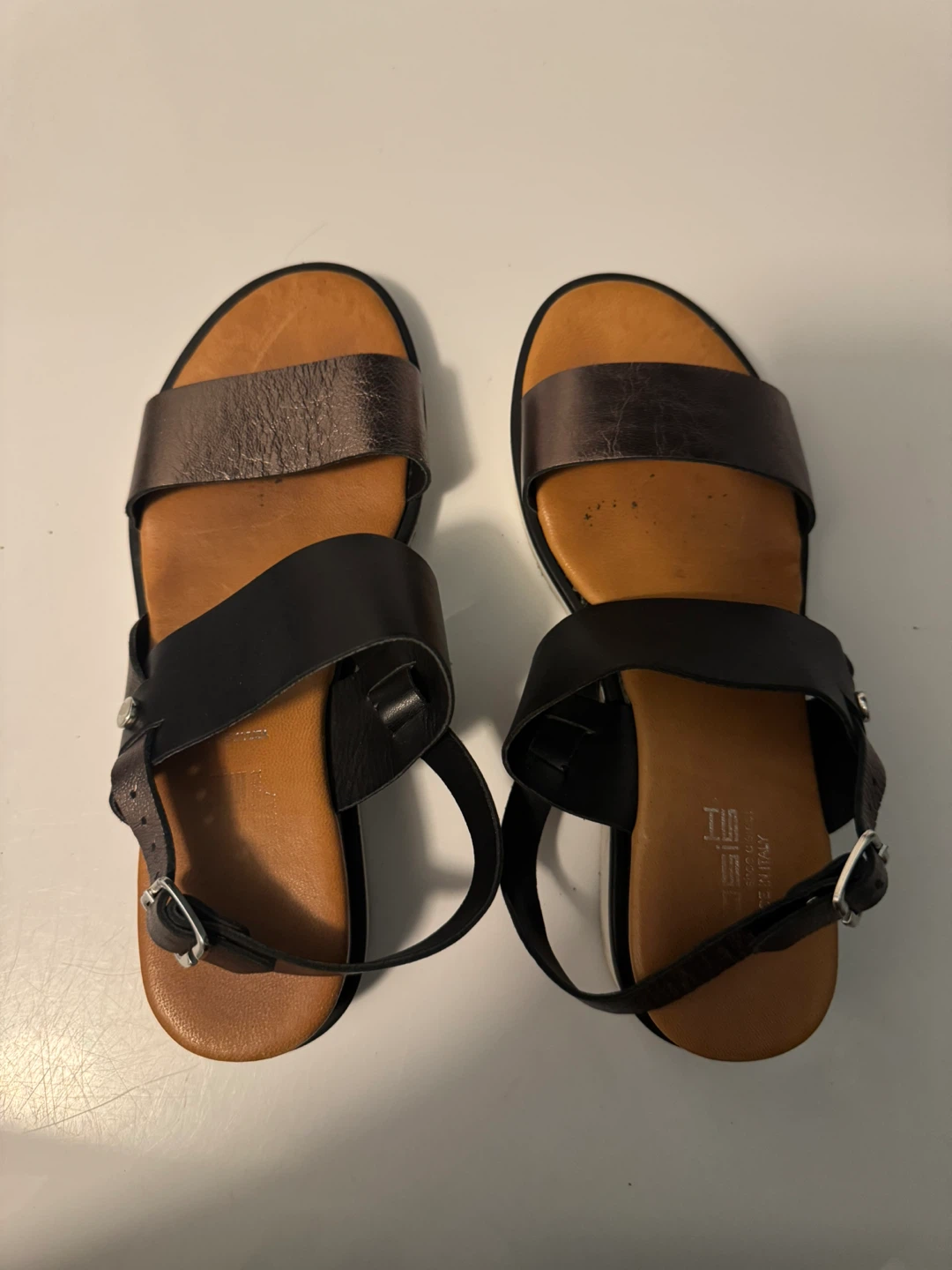 Black & Bronze Leather Sandals - photo 3