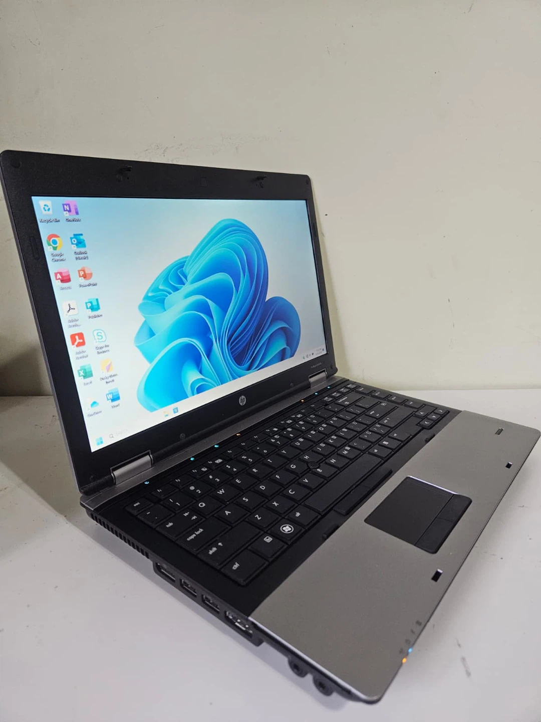 🔥 HP 14” ProBook with Charger | Win11 Pro | 8GB RAM | 128GB SSD - photo 2