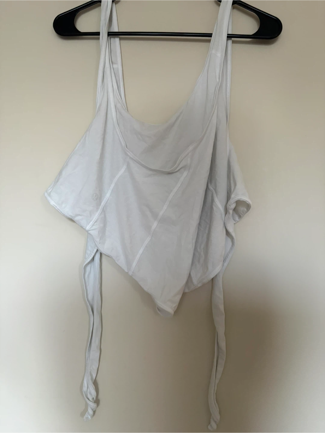 Lululemon White Tank Top wrap size 2 - photo 2