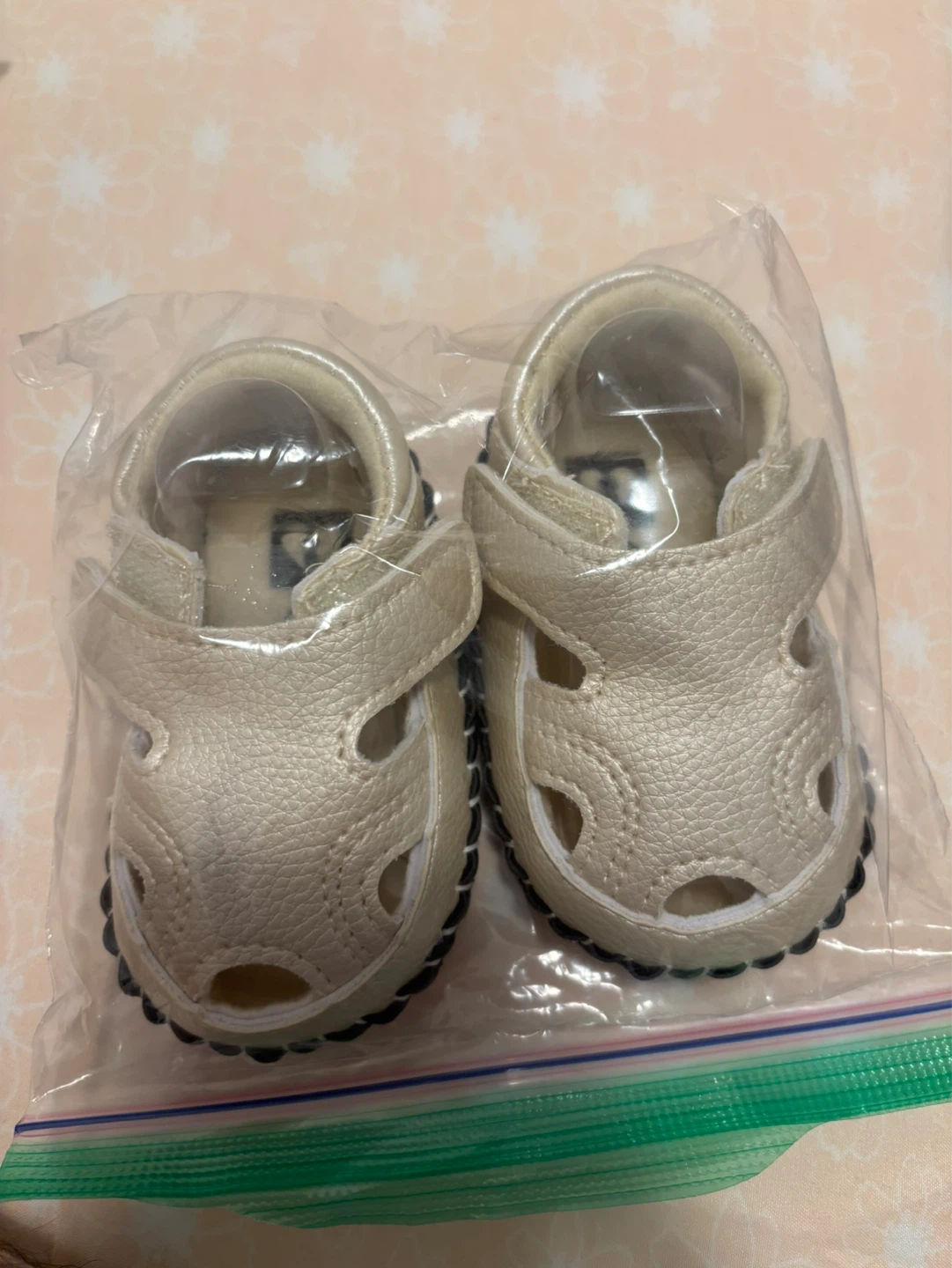Baby footwear $10 a pair - photo 3
