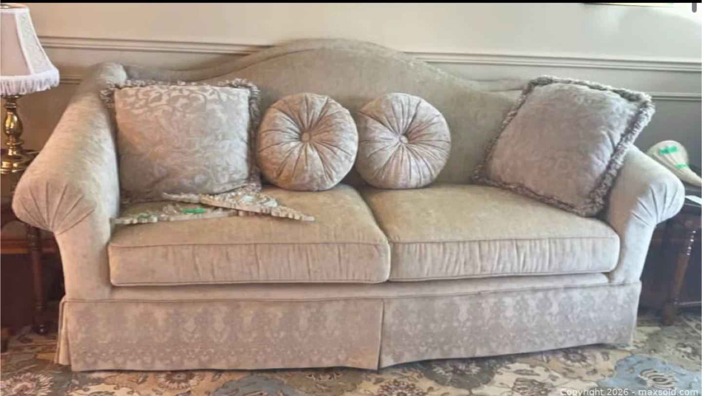Sofa with Decorative Pillows - photo 2