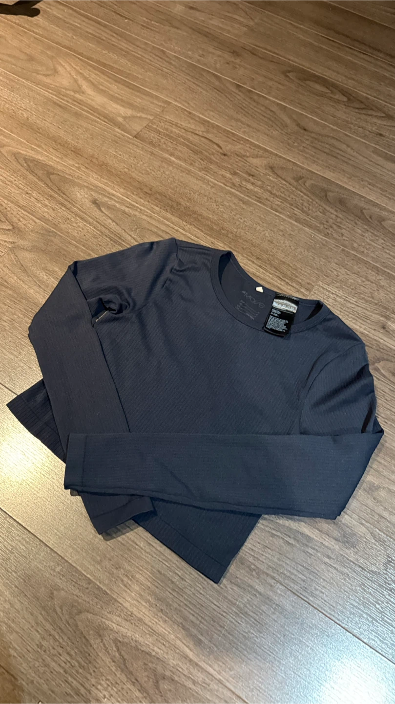 H&M Move Long Sleeve Top