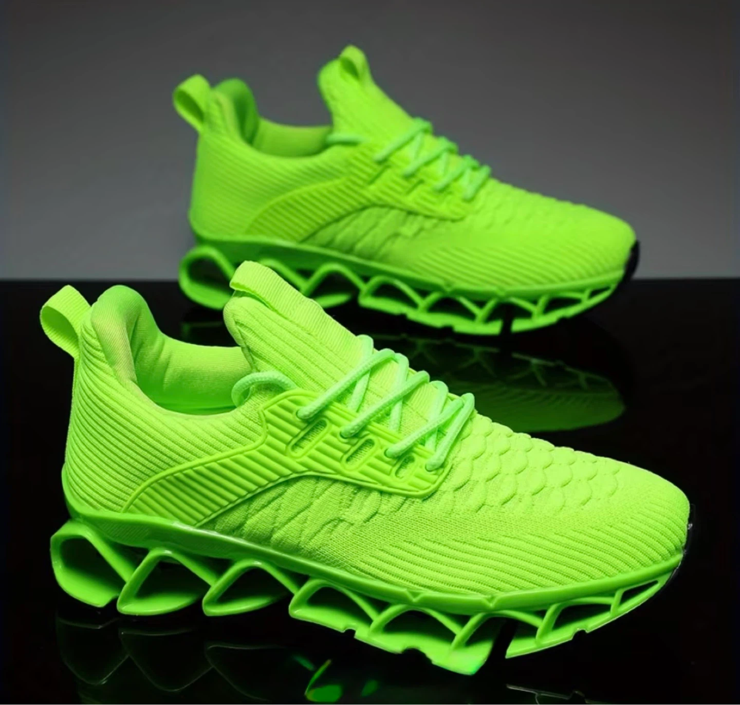 Zapatillas deportivas verde neón - photo 2