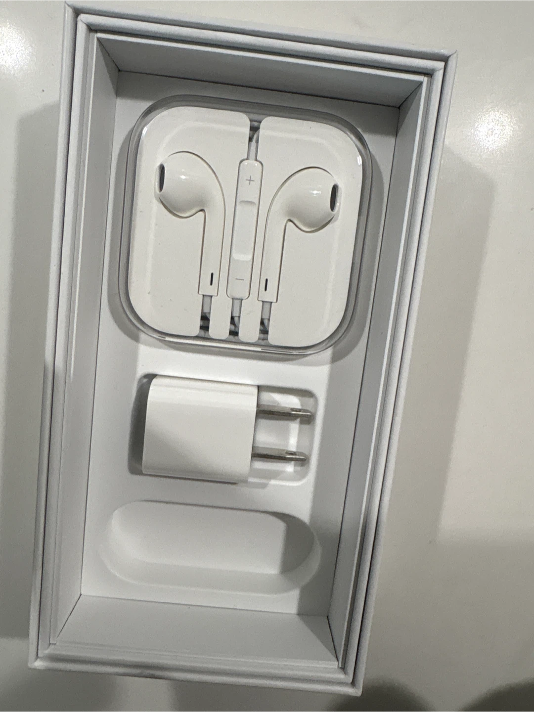 Apple EarPods with Charging Adapter