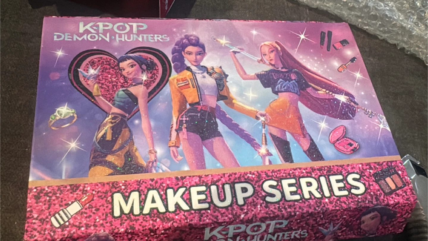 KPOP Demon Hunters Makeup Series Set