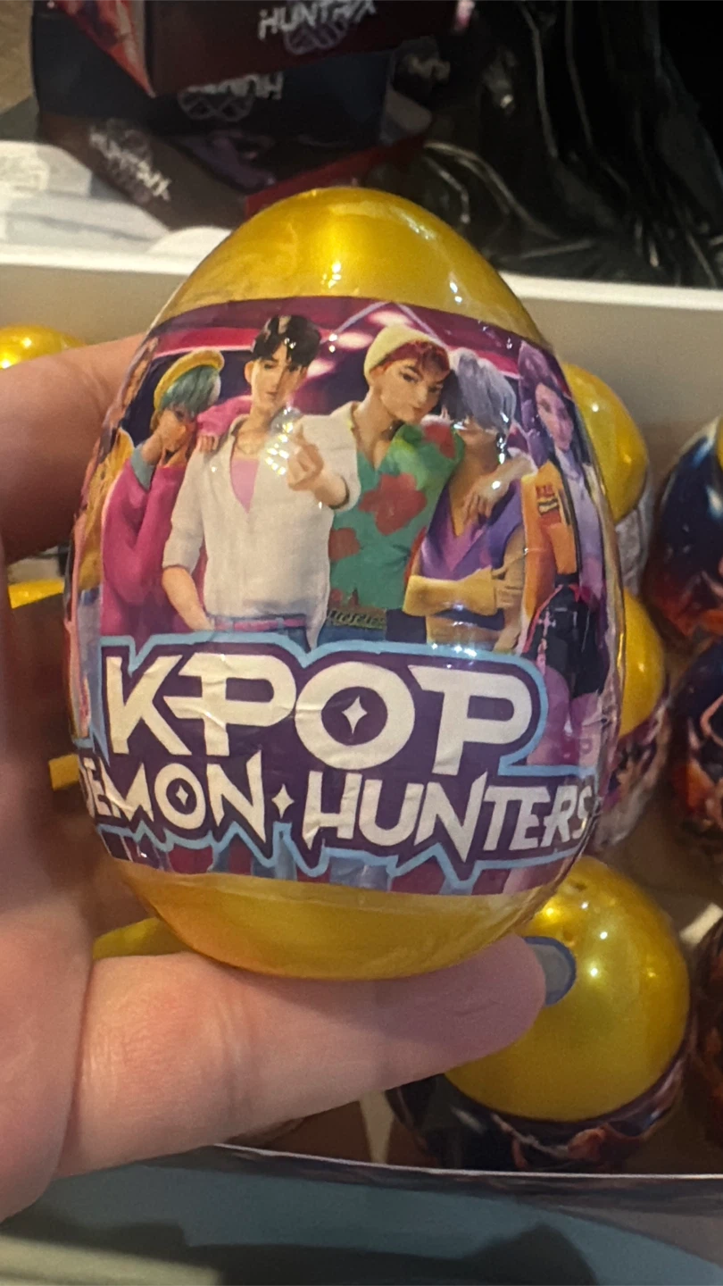 K-Pop Demon Hunters Surprise Egg Toy - photo 4