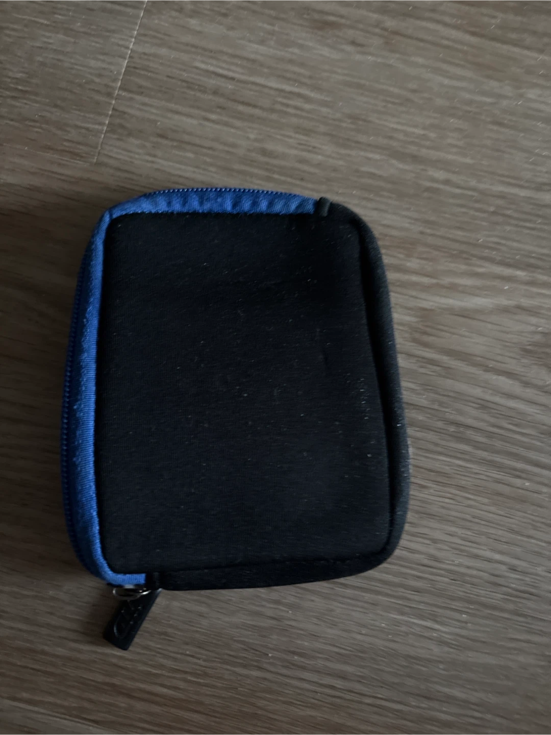 Western Digital Black & Blue Hard Drive Case - photo 3