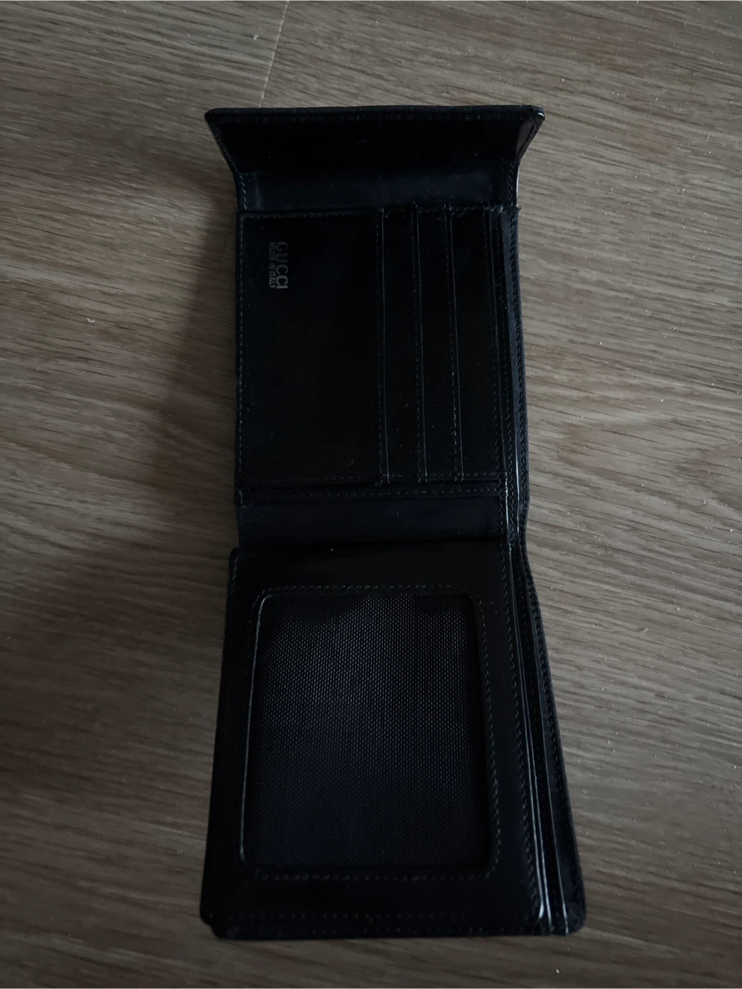 Gucci Black Leather Bi-fold Wallet