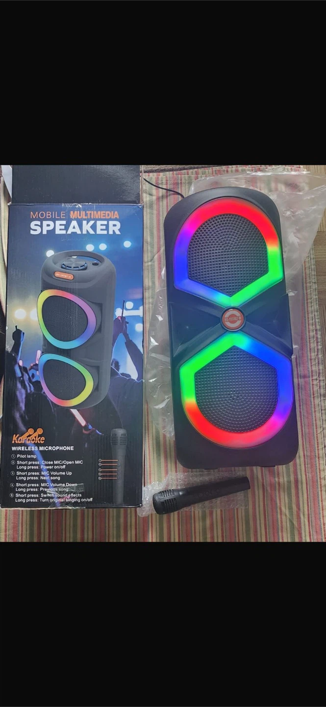 Karaoke Wireless Multimedia Speaker with Lights