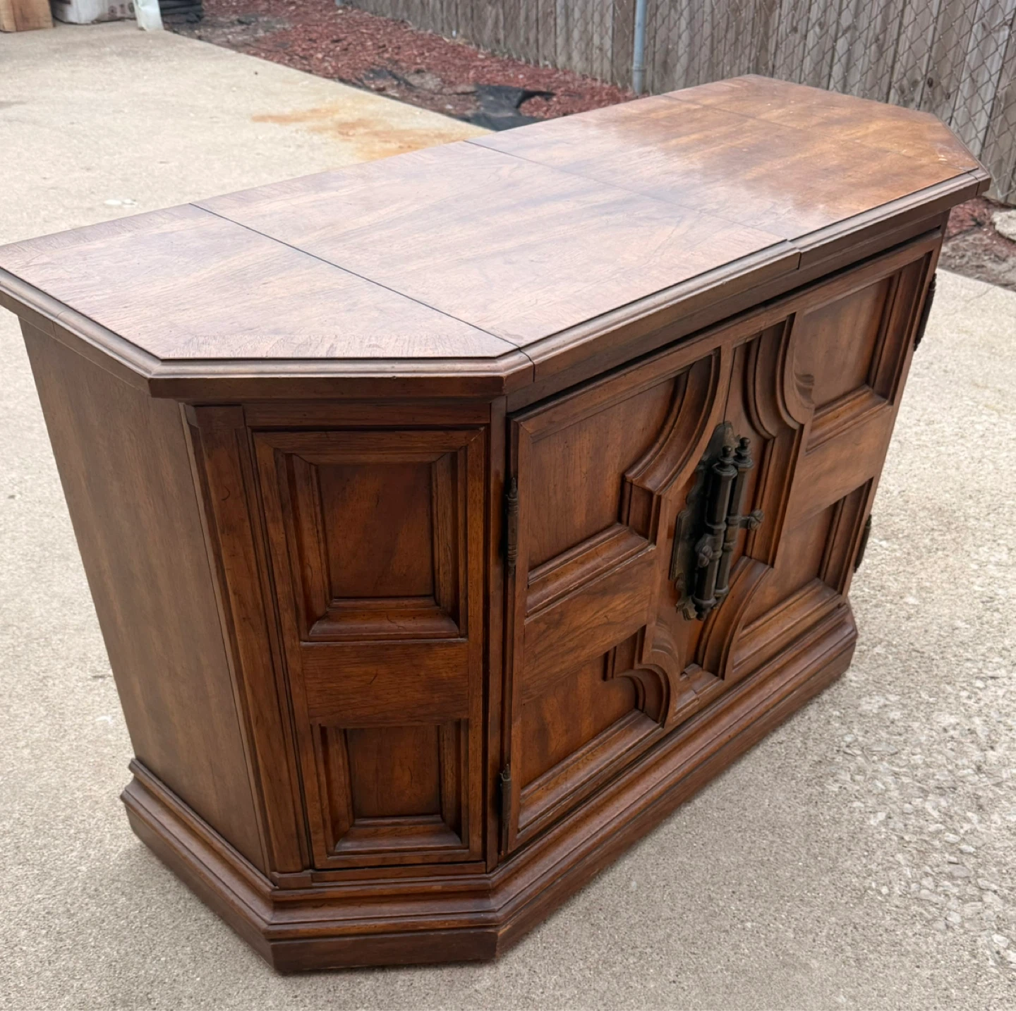 Vintage Wood Bar Cabinet with Pull-Out Top - photo 2