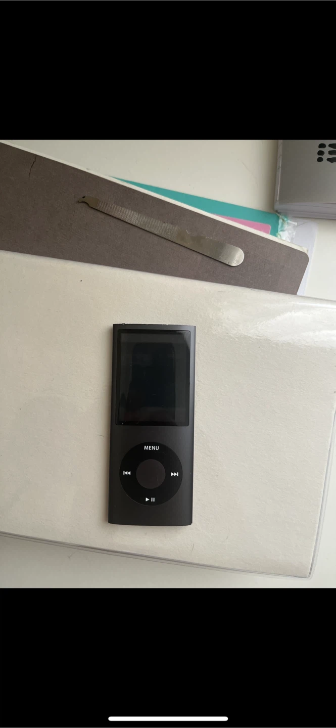 Apple iPod Nano 8GB - photo 3
