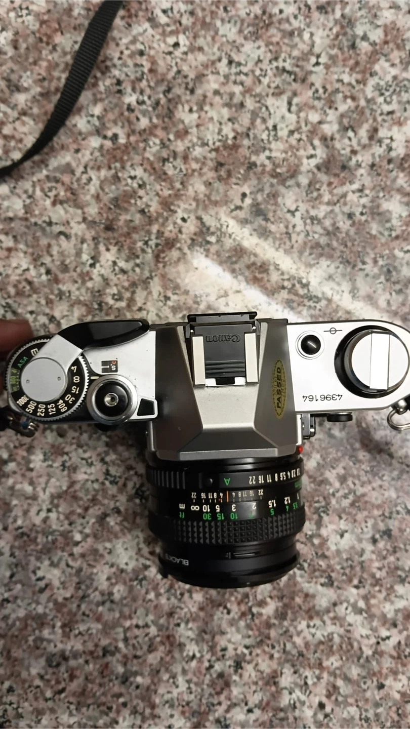 Canon AE-1 35mm Film Camera with 50mm lens - photo 3