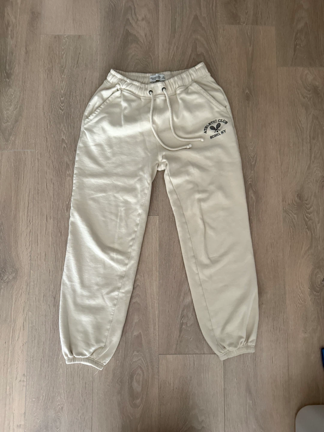 Abercrombie & Fitch Joggers - photo 3